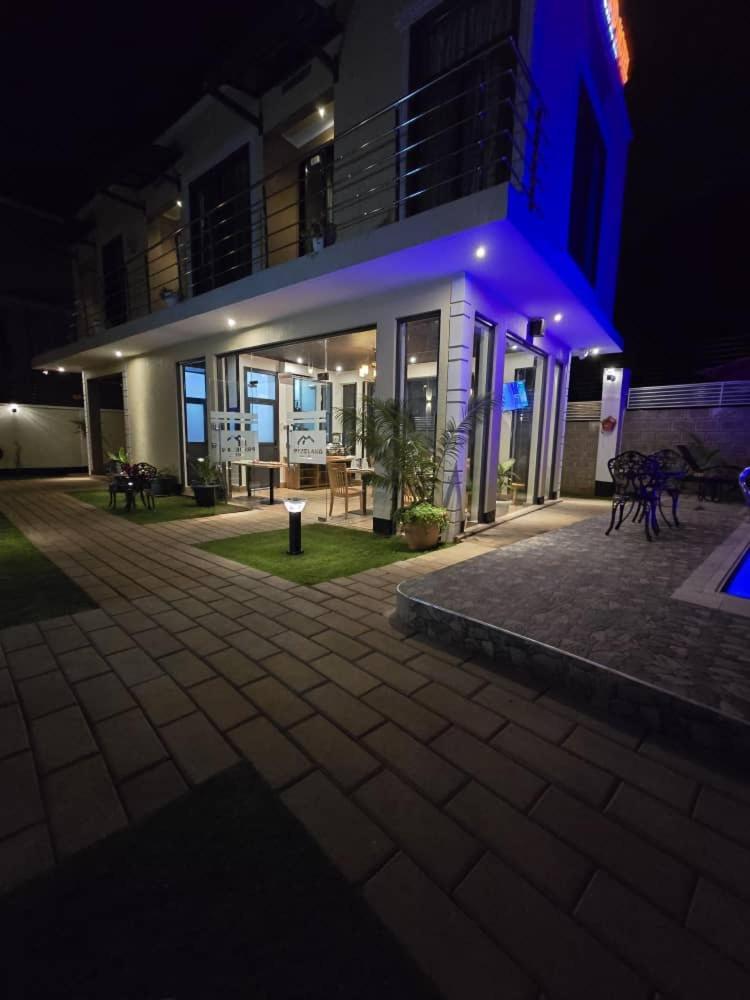 Primeland Hotel موشي المظهر الخارجي الصورة